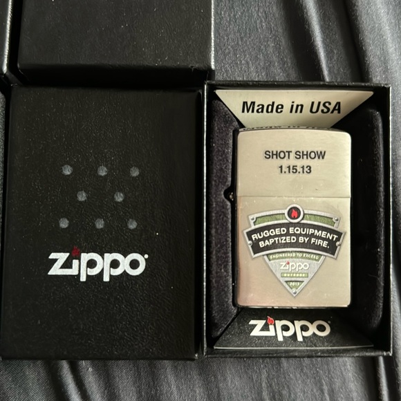 Zippo Shot Show 2013 - Picture 1 of 4